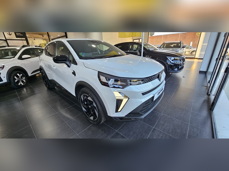 Renault Captur TECHNO E-TECH 117KW 160CV foto 10